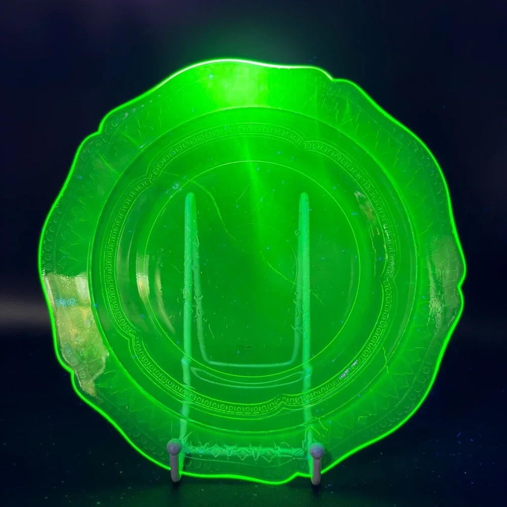 Federal Glass‎ Patrician Spoke Green Uranium Depression Glass 9in Plates Set 4